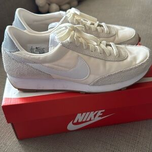 Women’s Daybreak Sneakers